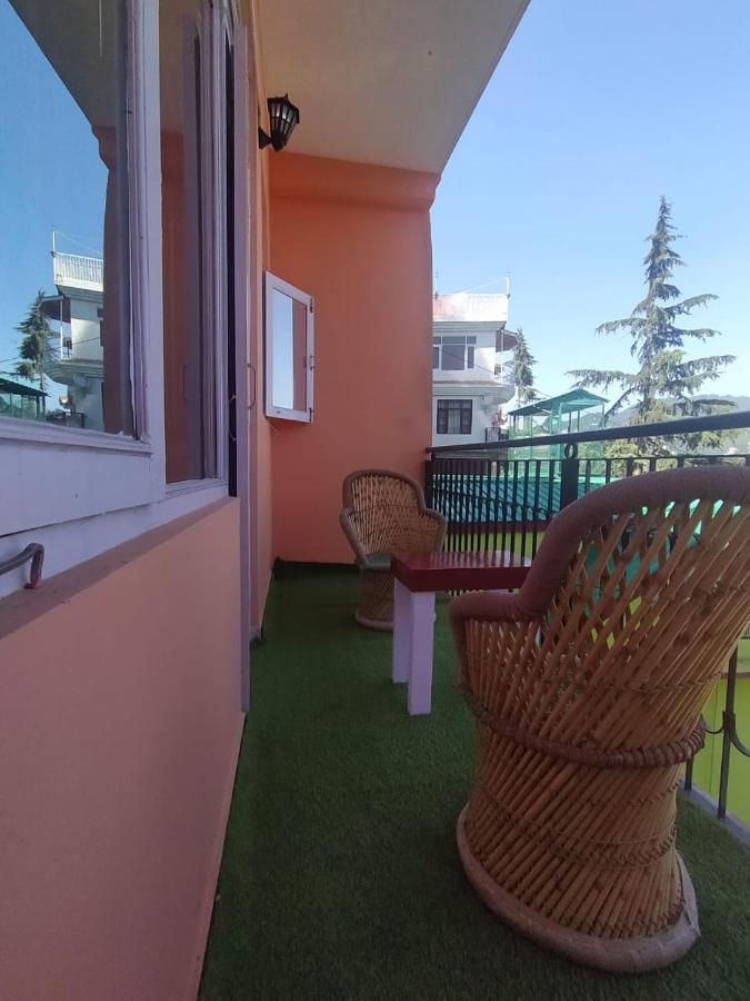 Deluxe Homestay Apartments With Kitchen In Shimla Bagian luar foto
